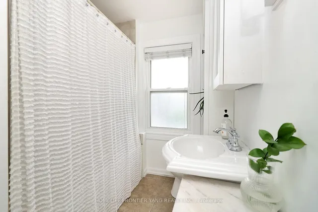 Additional image 7 of 38 Mimico Ave