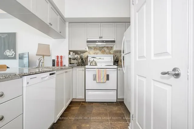 Additional image 8 of 230 Queens Quay Unit 1518