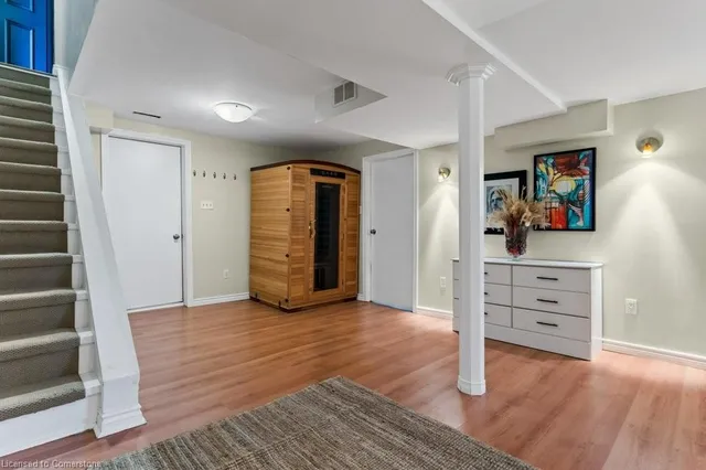 Additional image 37 of 90 Waterford Cres