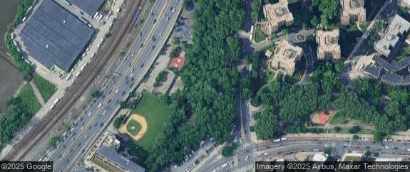 211 Landing Rd, Bronx, NY 10468