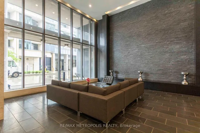 Additional image 22 of 55 East Liberty St Unit 813