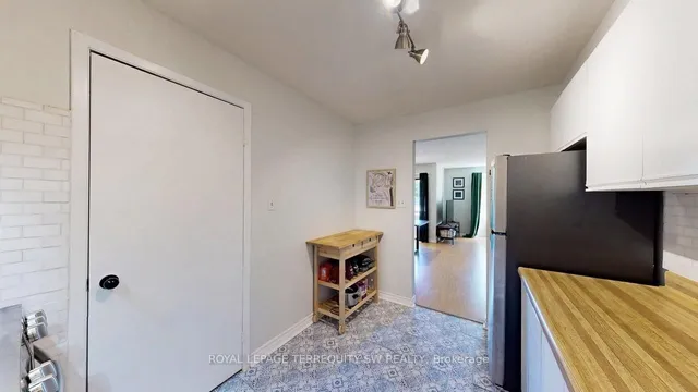 Additional image 13 of 3835 Lake Shore Blvd Unit 210