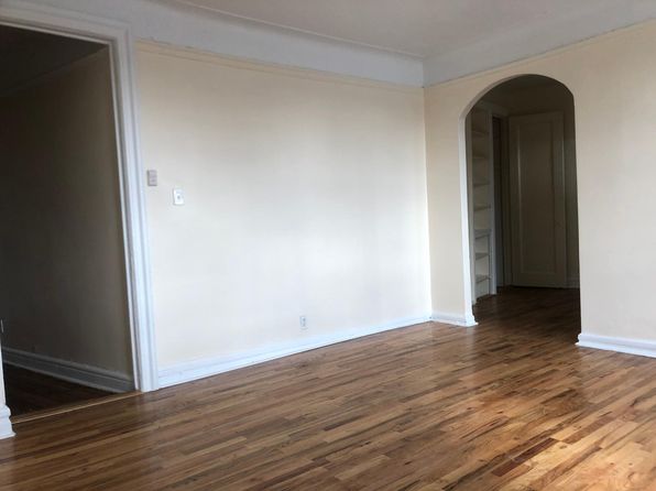 2760 Claflin Ave, Bronx, NY 10468