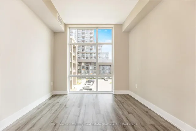 Additional image 22 of 450 Dundas St Unit 324