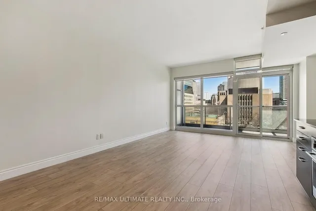 Additional image 32 of 210 Simcoe St Unit 611