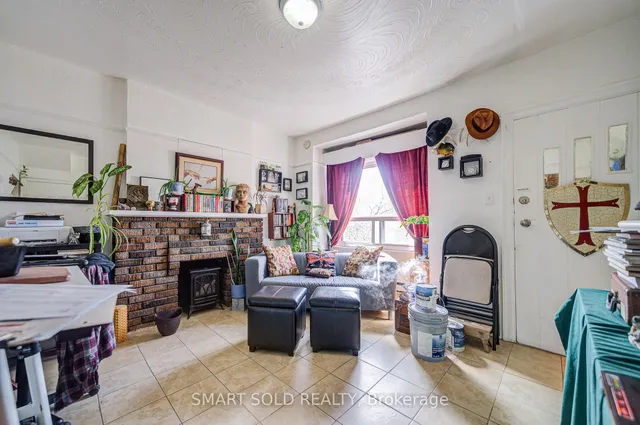 Additional image 11 of 1366 Davenport Rd