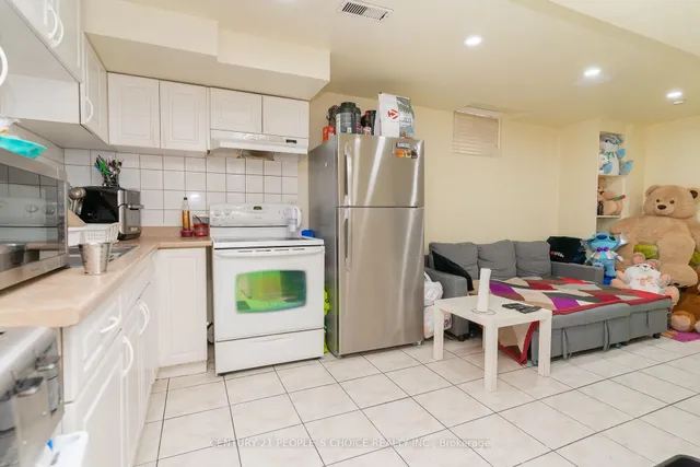 Additional image 38 of 225 Drinkwater Rd