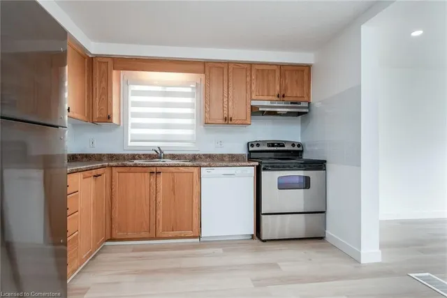 Additional image 26 of 23 Dahlia St