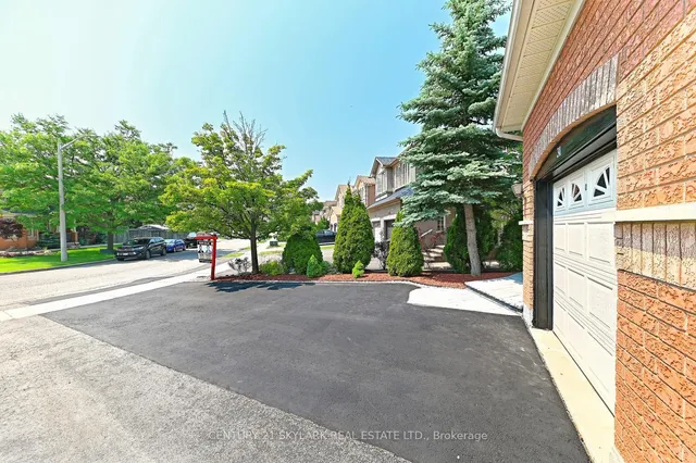 Additional image 26 of 31 Todmorden Dr