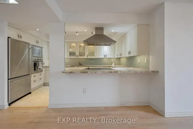Additional image 5 of 900 Yonge St Unit 601