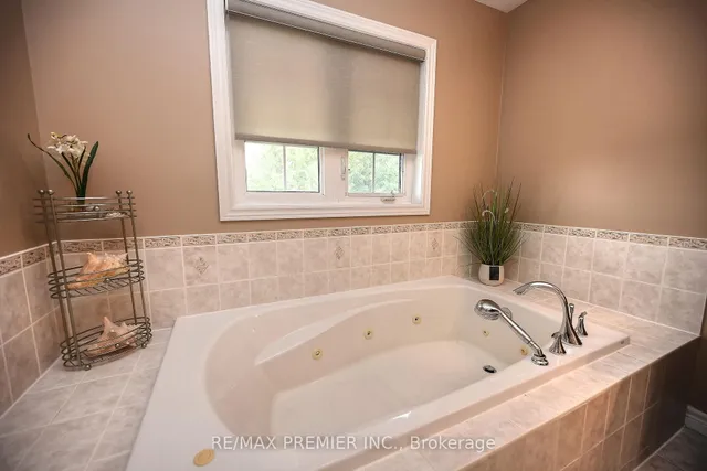 Additional image 27 of 596 Holland Hts