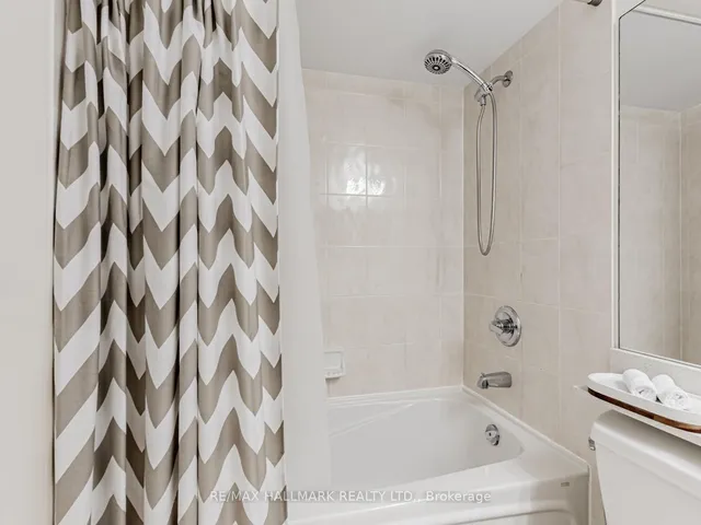 Additional image 22 of 31 Bales Ave Unit 610