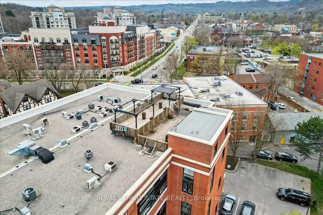 Additional image 44 of 50 Main St Unit 313