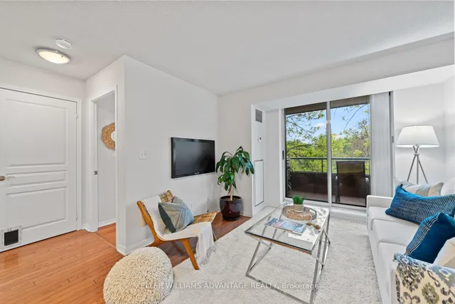 Additional image 5 of 1733 Queen St Unit 210