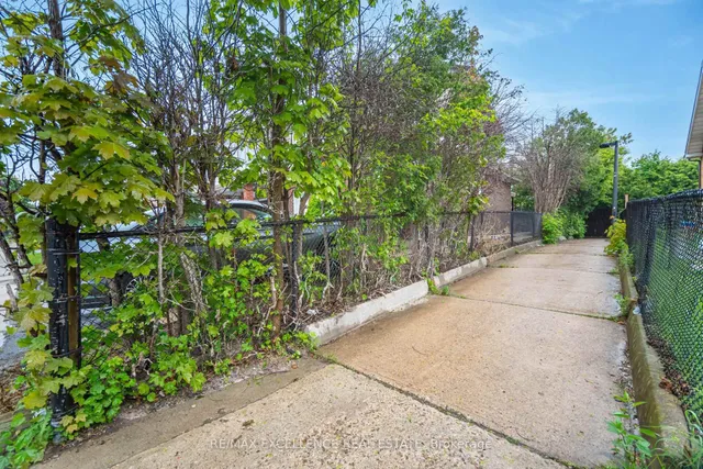 Additional image 48 of 112 Elderwood Pl
