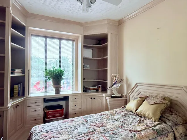 Additional image 15 of 66 Garnet Ave