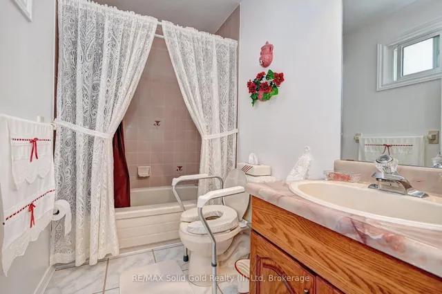 Additional image 31 of 7 Quaiser St