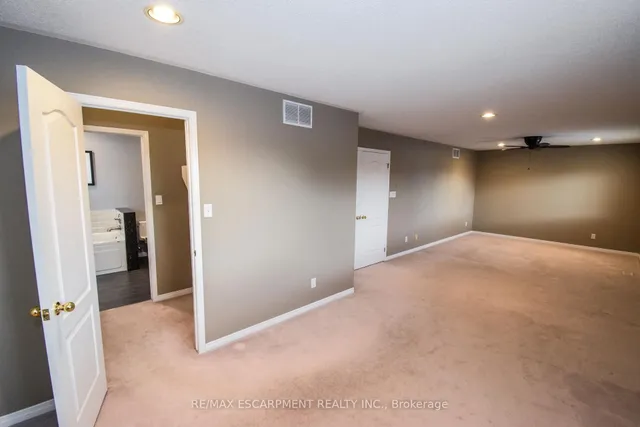 Additional image 28 of 67 Lawnhurst Dr