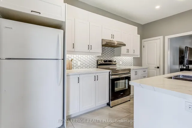 Additional image 11 of 38 Rosemont Ave