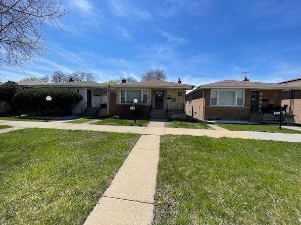 8960 S Anthony Ave, Chicago, IL 60617