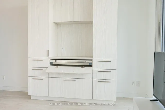 Additional image 36 of 501 Yonge St Unit 2902