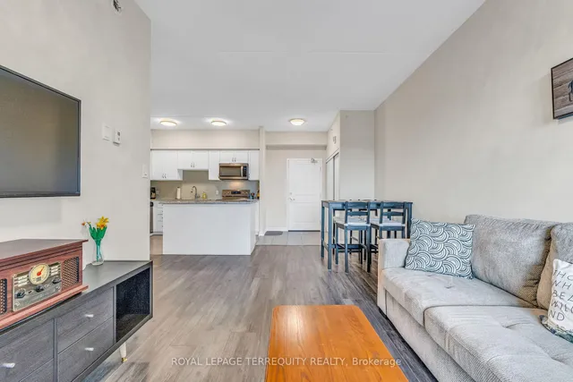 Additional image 10 of 650 Sauve St Unit 412