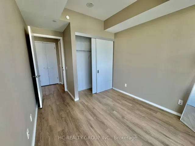 Additional image 16 of 197 Yonge St Unit 2005