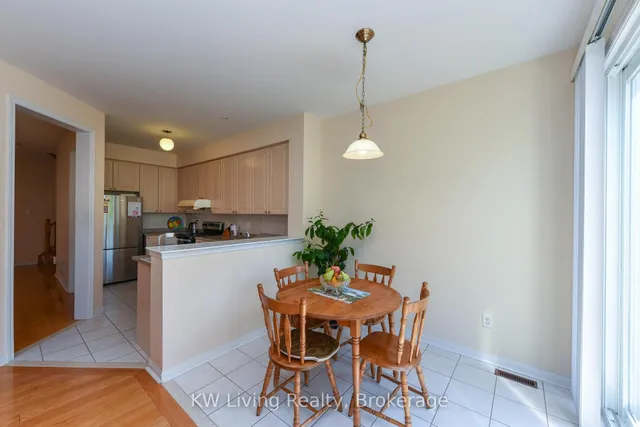 Additional image 8 of 1387 Weir Chse