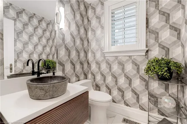 Additional image 26 of 290 Shoreacres Rd