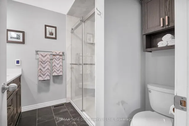 Additional image 34 of 2006 Huron Rd