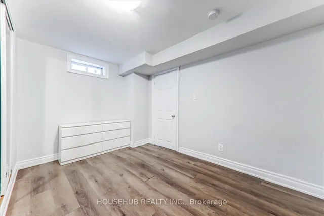 Additional image 37 of 697 Ambroise Cres
