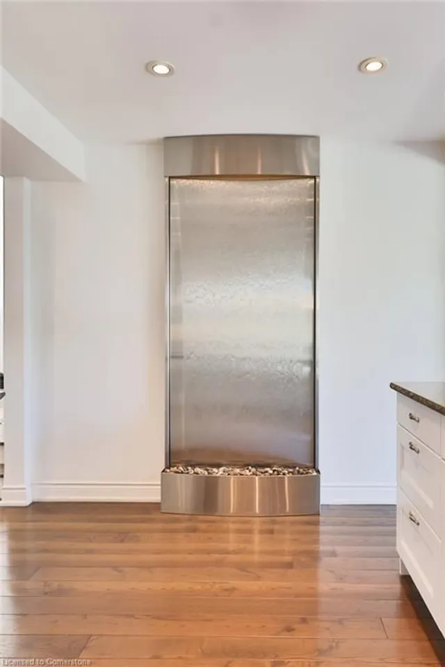 Additional image 24 of 35 Bowshelm Crt