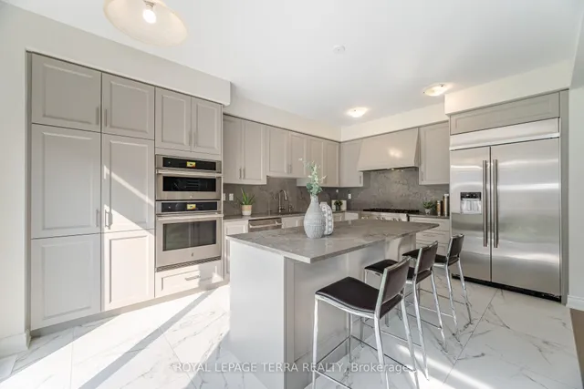 Additional image 16 of 18 Gladmary Dr