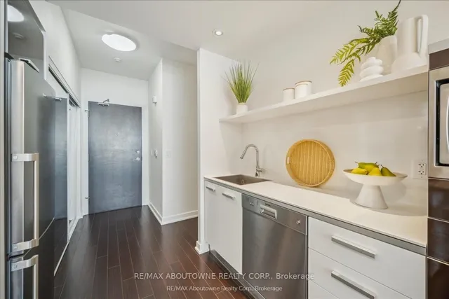 Additional image 23 of 38 Dan Leckie Way Unit 608