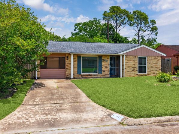 11011 Carlton Dr, Houston, TX 77047