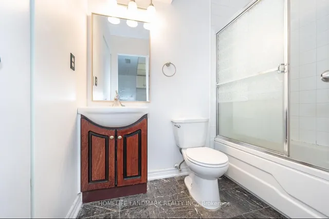 Additional image 16 of 1001 Bay St Unit 2616