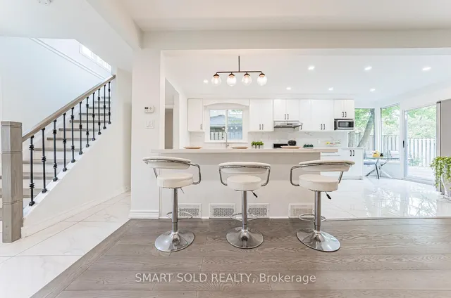 Additional image 9 of 18 Cadillac Ave