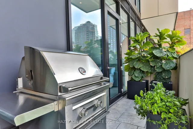 Additional image 28 of 36 Hazelton Ave Unit 4D