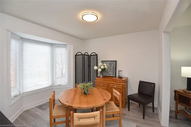 Additional image 5 of 39 Duncan Ave