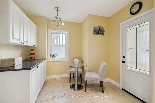 Additional image 16 of 214 Woodbine Ave