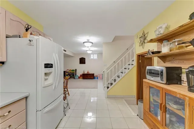 Additional image 30 of 182 Solomon Cres