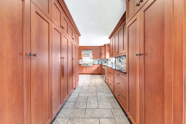 Additional image 16 of 11 Maple Hill Dr