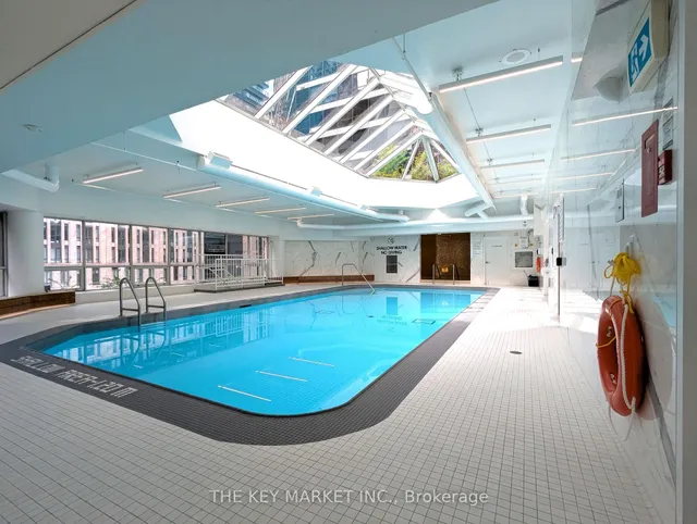 Additional image 38 of 1001 Bay St Unit 813