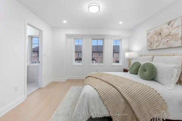 Additional image 20 of 80 Acorn Pl Unit 28