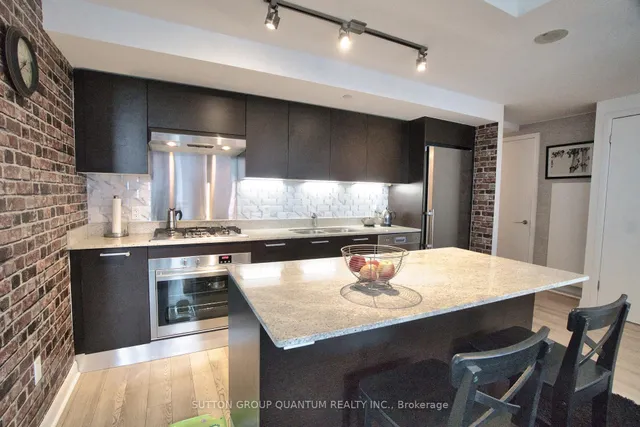 Additional image 3 of 375 King St Unit 1009