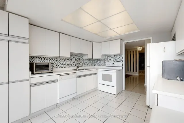 Additional image 17 of 2330 Bridletowne Circ Unit 1103