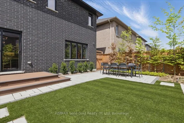 Additional image 39 of 604 Doonwoods Cres