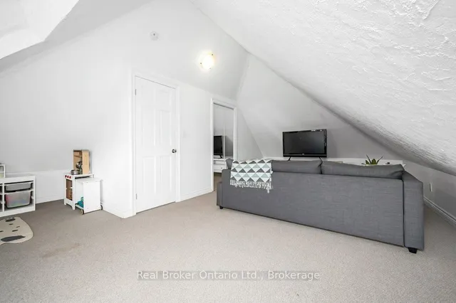 Additional image 23 of 18 Kensington Ave