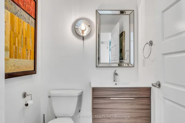 Additional image 35 of 400 Wellington St Unit 807