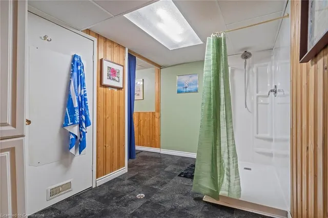 Additional image 42 of 27 Jerome Park Dr